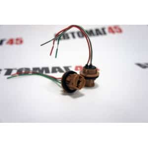 Разъем T20 W21/5W 7443 2 контакта пластиковый поворотный с проводами