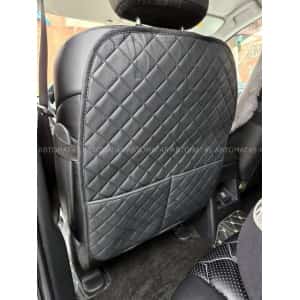 MAXIMAL Защита заднего сиденья с карманом экокожа черная с синей ниткой ромб соты 62х49см