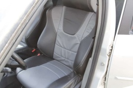 Динас  чехлы универсальные ПИЛОТ PILOT экокожа черный серый комплект   