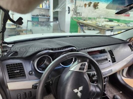 Накидка на панель Mitsubishi Lancer 10 Мицубиси Лансер 10 с 2007г карпет Maximal