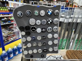 Колпачок ступицы универсальный 68/65 с бортиком (141037)