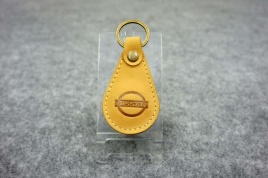 Брелок  на ключ Nissan кожа  