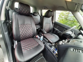 Авточехлы  Kia Soul Киа Соул 2018-2022г 3 поколение экокожа черная красная нить ромб   