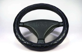 IGG  721 оплетка руля экокожа черный стеганый с синей отстрочкой   
