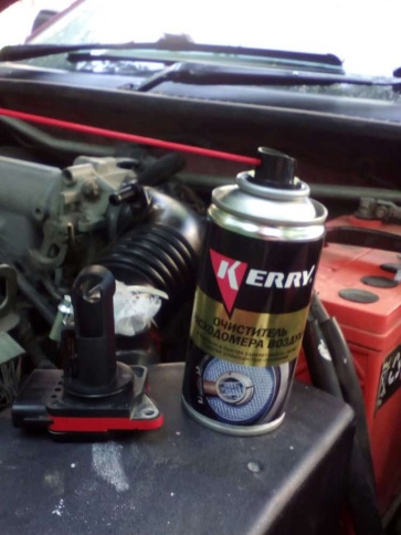 KERRY  очиститель расходомера воздуха датчика ДМРВ аэрозоль 210мл    фото 3