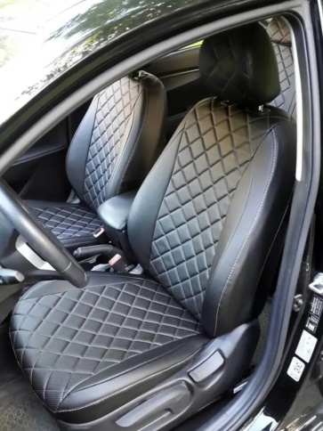 Авточехлы  Skoda Rapid с 2012г 2/3 Volkswagen Polo лифтбэк с 2020г экокожа черная серая н ромб Динас фото 4