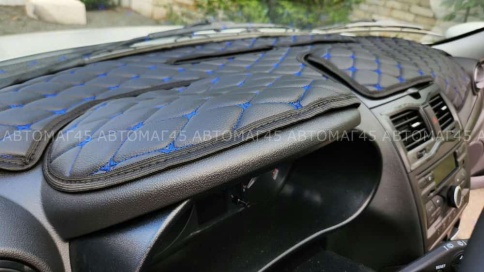 Накидка на панель Lada Granta Гранта FL с 2018г Lada Kalina Калина 2 с 2013г с синей ниткой экокожа  фото 5