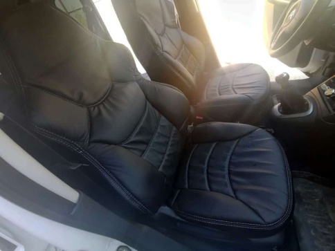 Recaro  чехлы универсальные экокожа черный черный комплект    фото 9