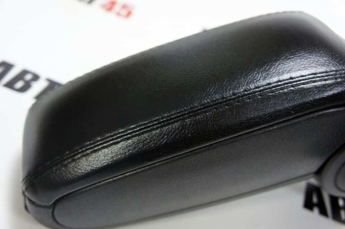 Подлокотник  Kia Rio 2017-2022г X-Line 2017-2022г Solaris 2017-2025г штатный вставной в подстаканик фото 2