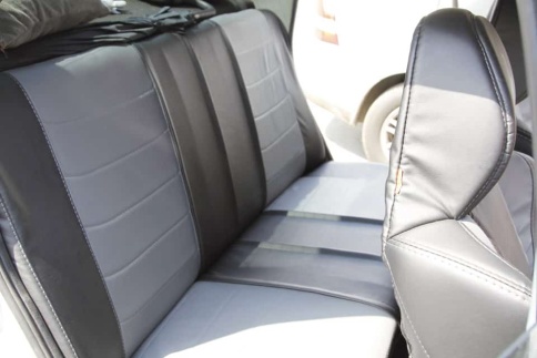 Динас  чехлы универсальные ПИЛОТ PILOT экокожа черный серый комплект    фото 4