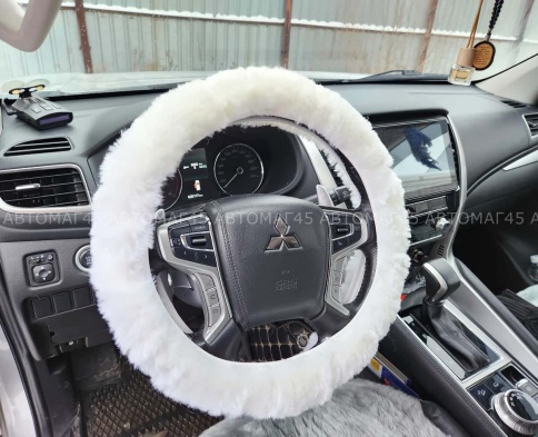 Оплетка  руля натуральный мех на коже короткий ворс мутон белый    фото 6