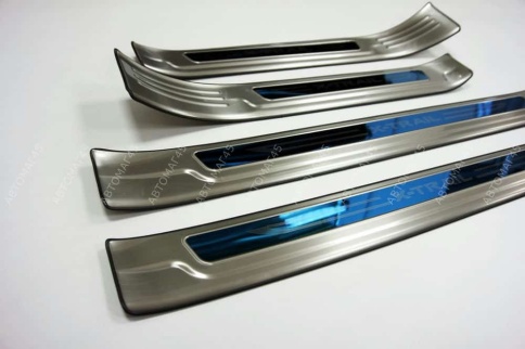 Накладки на внутр пороги Nissan X-Trail T32 Ниссан Х-Трейл Т32 2013-2022г широкие алюминий 4шт фото 4