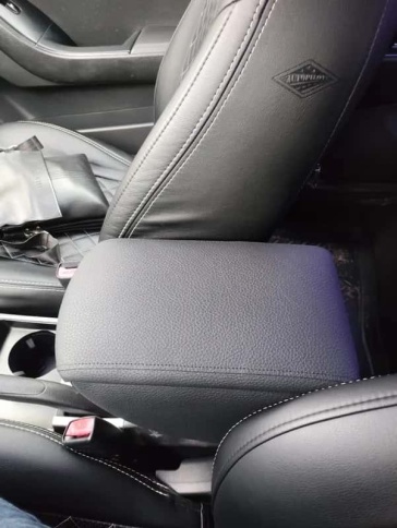 Подлокотник  Hyundai Elantra Хендай Элантра 2006-2011г экокожа    фото 5