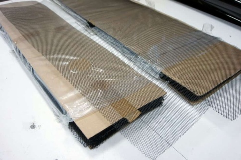 R8 защитная сетка на решетку радиатора ячейка 100х25см черная    фото 4