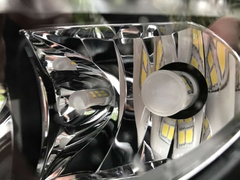 Philips  лампа светодиодная T25 P21W 12V 21W 6000K 2шт    фото 3