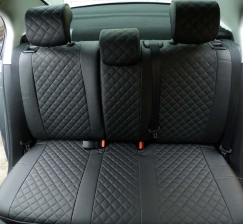 Авточехлы  Ford Focus 2 Форд Фокус 2 экокожа черная черная нить ромб    фото 3