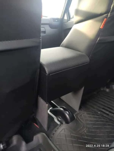 Подлокотник  Нива Ваз 2131 пятидверная до 11.2019г экокожа эко    фото 6