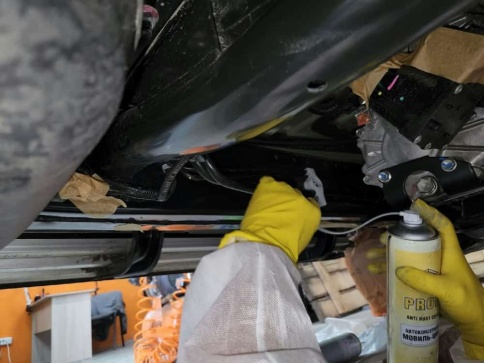 Agat Silverline  автомовиль для скрытых полостей с цинком аэрозоль 1000мл    фото 2