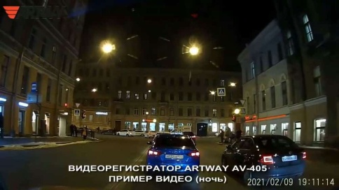 Artway AV-405 WIFI видеорегистратор Full HD 30к/сек 1920х1080 угол 140*  гарант 12мес фото 2