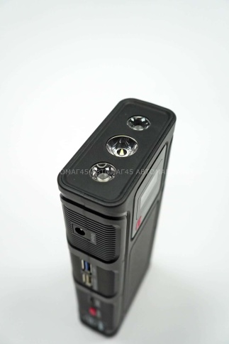 C2R  пуско-зарядное устройство Бустер 15000мАч пуск ДВС 800A гарантия 6 месяцев BLY-B8  фото 5