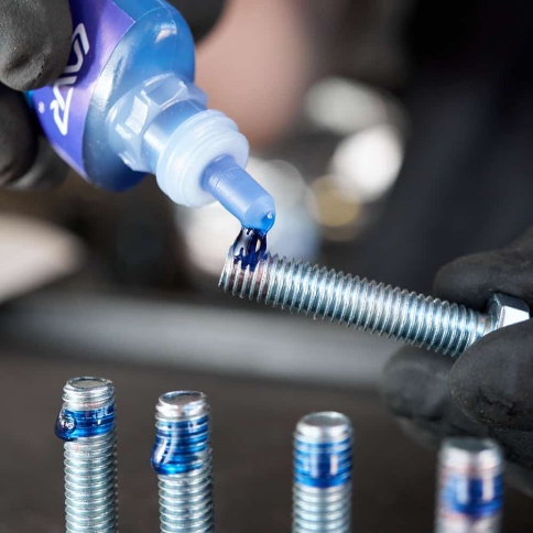 LAVR  герметик фиксатор резьбы неразъемный синий 9мл    фото 2