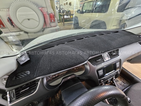 Накидка на панель Skoda Octavia A7 Шкода Октавиа А7 2013-2020г карпет Maximal фото 5