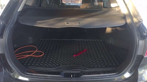 Коврик  багажника универсальный резиновый    фото 3