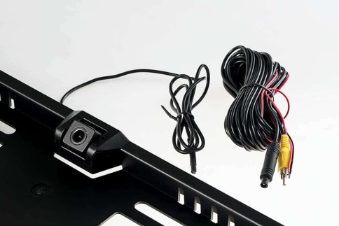 INTERPOWER  Универсальная камера заднего вида IP-616IR в рамке номерного знака    фото 3