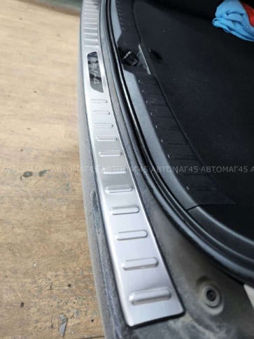 Накладка  на задний бампер Toyota RAV4 XA50 2018-2025г нержавейка хром 1шт фото 5