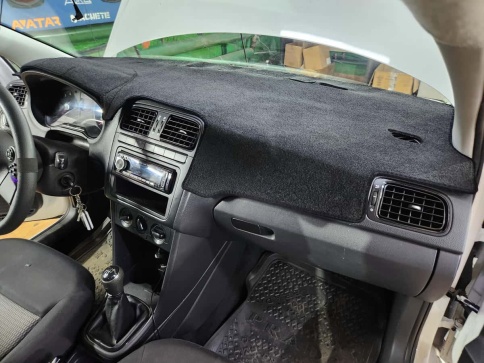 Накидка на панель Volkswagen Polo 5 Фольцваген Поло 5 седан 2010-2020г карпет   фото 10