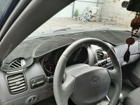 Накидка на панель Hyundai Accent Хендай Акцент Тагаз 1999-2012г карпет  фото 1