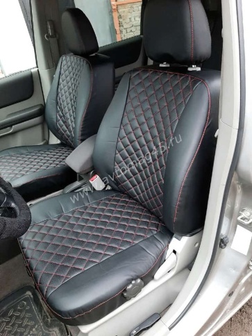 Авточехлы  Nissan X-Trail Ниссан Х-Трейл 2001-2007г кузов T30 экокожа черная ромб    фото 3