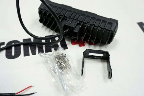 C2R Светодиодная фара прямоугольная 6 линз ровная СТГ 10-30V 30Вт 6000K 2000Lm 1шт гарант 3мес G0140 фото 2