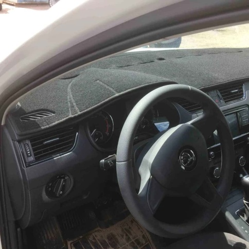 Накидка на панель Skoda Octavia A7 Шкода Октавиа А7 2013-2020г карпет Maximal фото 1