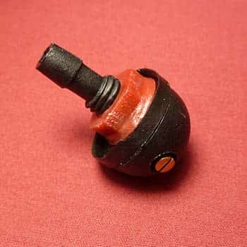 F025 Форсунка стеклоомывателя веерная лобового стекла Приора фото 1