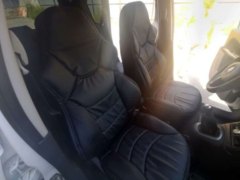 Recaro  чехлы универсальные экокожа черный черный комплект    фото 12