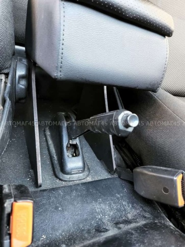 Подлокотник  Нива трехдверная Daewoo Nexia BMW 520 e34 Audi 80 до 11.2019г экокожа    фото 3