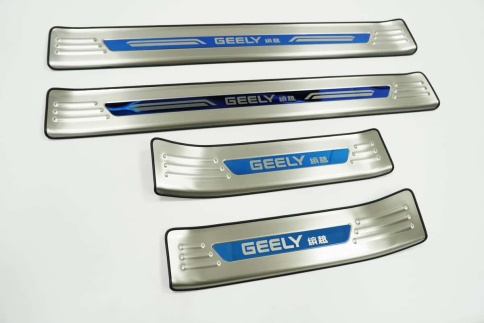 Накладки на внутр пороги Geely Coolray Джили Кулрей 2019-2024г широкие алюминий 4шт фото 2