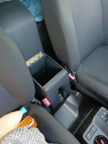 Подлокотник  Нива Урбан 2014-2025г Лада 4x4 экокожа    фото 5