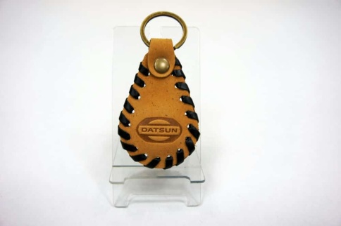Брелок  на ключ Datsun Датсун кожа   фото 1