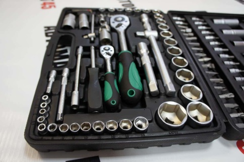 Сервис ключ набор инструментов 94 предмета    фото 6