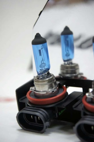 KOITO  лампа WhiteBeam3 H11 12V 55W 4000K 2шт    фото 4