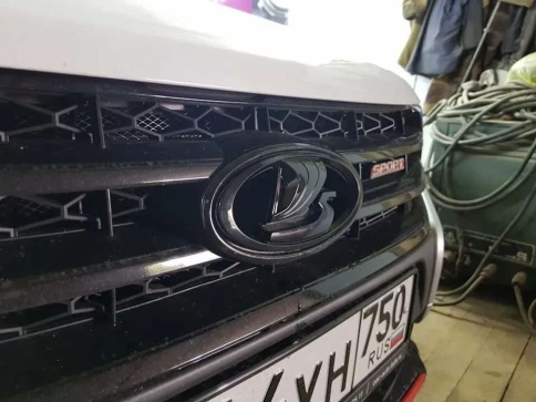 TLT Эмблема решетки Черный глянец Лада Vesta Granta FL Lada X-ray Largus FL Нива Урбан Нива Legend фото 2