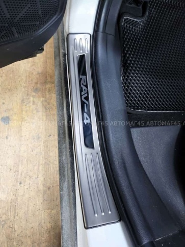 Накладки на внутр пороги Toyota RAV4 XA50 Тойота Рав4 ХА50 2018-2025г широкие алюминий 4шт фото 10