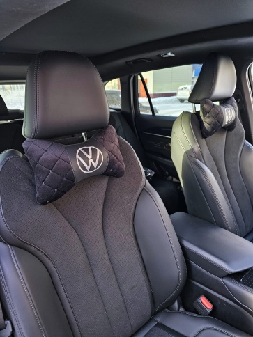 Подушка  под шею с лого Volkswagen 2шт фото 4