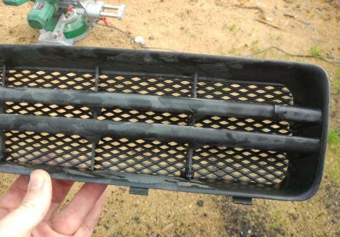 Azard  защитная сетка на решетку радиатора пластик 64х21см    фото 3