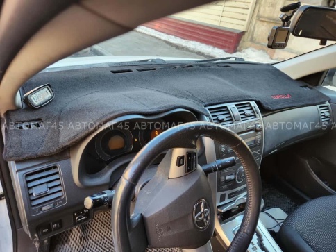 Накидка на панель Toyota Corolla Тойота Королла 2007-2013г кузов 150 карпет с лого  фото 2