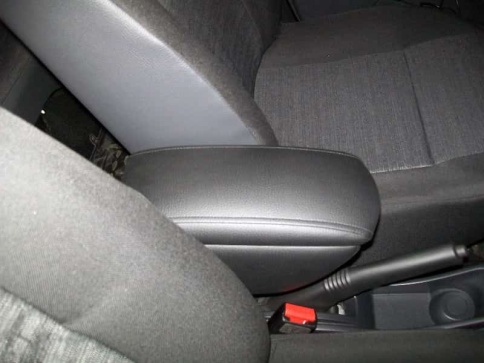 Подлокотник  Renault Duster Рено Дастер 2010-2021г 1пок Nissan Terrano Ниссан Террано 14-22г экокожа фото 2