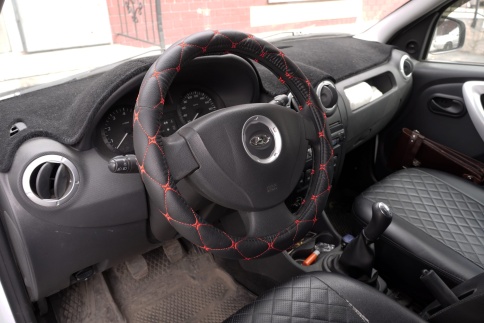 Maximal  оплетка руля экокожа черная ромб красная нитка размер 37-39см C329-BLRD  фото 3