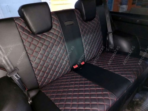 Авточехлы  Нива 4x4 урбан бронто легенд 2019-2026г экокожа черная с красной ниткой ромб Барс   фото 5